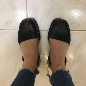 Classic PONS Avarcas. 8, but fit more like a 9.